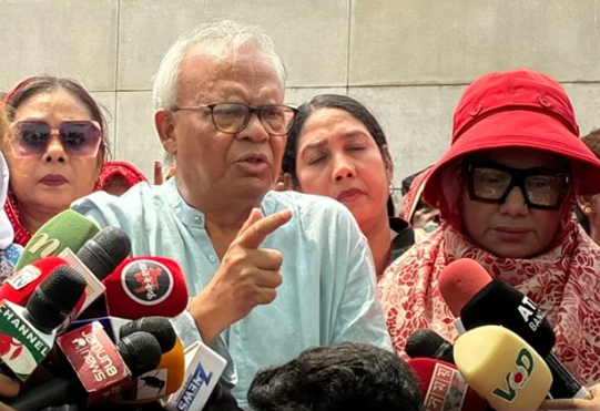 নারীদের এগিয়ে নিতে বিএনপি কাজ করছে: রুহুল কবির রিজভী